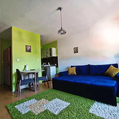 Stan Na Dan Flora Apartamento Travnik